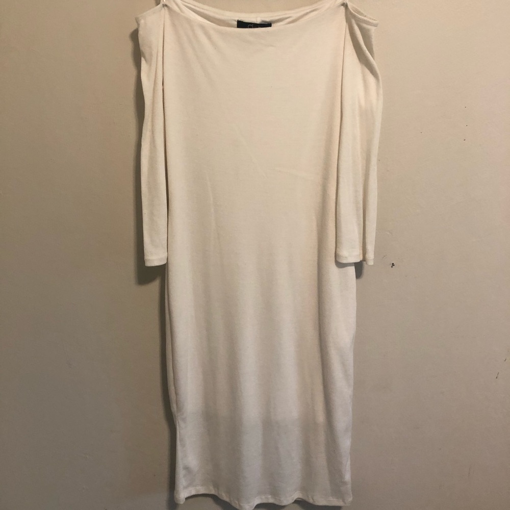 Off the shoulder body dress